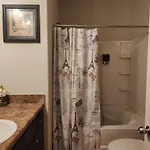 Movie Themed Family Get-a-way! Sleeps 7 Popcorn, Snacks, And Drinks, Included - Pools Are Still Open! Apartment Charlotte