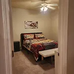 Apartment Movie Themed Family Get-a-way! Sleeps 7 Popcorn, Snacks, And Drinks, Included - Pools Are Still Open! Charlotte