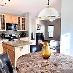 Villa Amazing 4 Bdrm W Garage In Charlotte