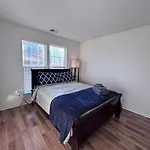 Amazing 4 Bdrm W Garage In * Charlotte