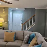 Single Rm Or Entire Near Uptown Guest house Charlotte