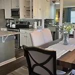 Single Rm Or Entire Near Uptown Guest house Charlotte