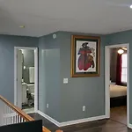 Single Rm Or Entire Near Uptown Guest house