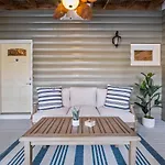 Lake Wylie Home With Dock, Beach, And Hot Tub