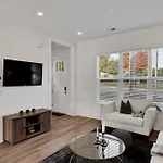 Stylish Two Story Close To South End And Uptown Charlotte