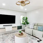 6 Mi To Spectrum Center: Spacious Getaway W/ Deck