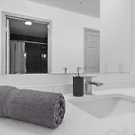 Carolina Cove - Free Parking, Spacious, Views *