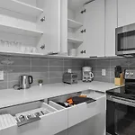 Carolina Cove - Free Parking, Spacious, Views *