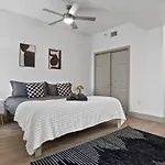 Carolina Cove - Free Parking, Spacious, Views Charlotte