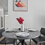 Carolina Cove - Free Parking, Spacious, Views Charlotte