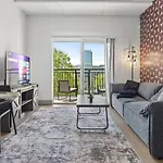 Carolina Cove - Free Parking, Spacious, Views Charlotte