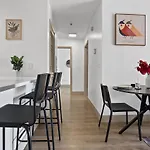 Carolina Cove - Free Parking, Spacious, City Views