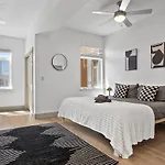 Carolina Cove - Free Parking, Spacious, Views
