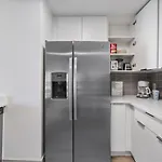 Cozy Charm - Spacious, Parking, Balcony, Gym