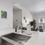 Apartment Bright Uptown Bliss - Free Parking, Walkable, Views