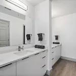 Apartment Bright Uptown Bliss - Free Parking, Walkable, Views *