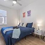 Bright Uptown Bliss - Free Parking, Walkable, Views Apartment Charlotte