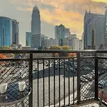 Apartment Carolina Blue - Stunning Views, Free Parking And Wifi Charlotte