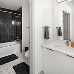 Carolina Blue - Stunning Views, Free Parking And Wifi Charlotte