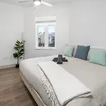 Carolina Blue - Stunning Views, Free Parking And Wifi Apartment Charlotte