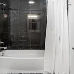 Apartment Urban Retreat - Free Parking, Wifi, Walk To Stadium Charlotte