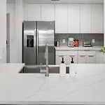 Apartment Urban Retreat - Free Parking, Wifi, Walk To Stadium Charlotte
