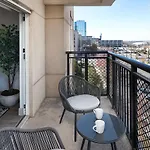 Urban Retreat - Free Parking, Wifi, Walk To Stadium Apartment Charlotte