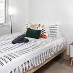 Urban Retreat - Free Parking, Wifi, Walk To Stadium * Charlotte
