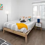 Urban Retreat - Free Parking, Wifi, Walk To Stadium Apartment Charlotte