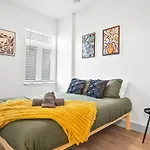 Apartment Midnight Marvel - Amazing Views, Free Parking *