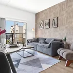 Apartment Midnight Marvel - Amazing Views, Free Parking *