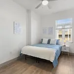 Apartment Uptown Luxury - Floor King Suite, Free Parking *