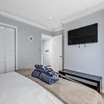 Long Special Cozy Near Uptown Holiday home *