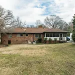4 Bedroom Ranch In Prime Southpark Backyard And Porch