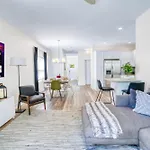 3 Lux King Beds O Game Rm O Fenced Backyard Escape Holiday home *