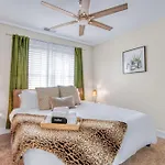 3 Lux King Beds O Game Rm O Fenced Backyard Escape Charlotte