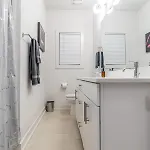Holiday home Pooltable-15 Mins To Uptown & Dt-king Bed!