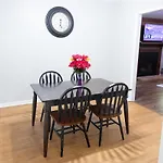 Holiday home Mins To Hospital Carowinds, Stadium, Amp Ballantyne *