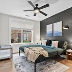 Apartment Luxurious King 3br In Waverly Charlotte! Charlotte