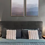 Apartment Luxurious King 3br In Waverly Charlotte!