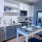 Luxurious 1br In Waverly Charlotte! *