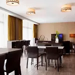 Sheraton Charlotte Hotel