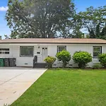 3Bd Near Dt | Bbq, Backyard Games & Outdoor Dining