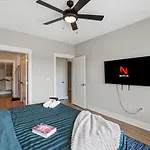 Luxurious King 3Br Suite In Waverly Charlotte!
