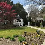 Modern Entire 2-Bedroom House For 6 Guests At University City