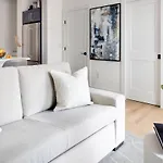 Holiday home Luxury Rooftop Townhome In Restored Church 5 Mins To Dt