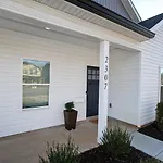 Modern Ranch Fenced Backyard - 6 Mins To South End