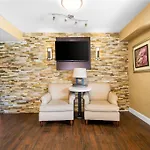 Econo Airport Hotel