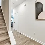 7 Mi To Uptown - Pet-friendly 2-story Townhome!