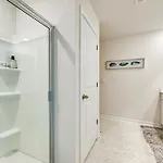 Holiday home 7 Mi To Uptown - Pet-friendly 2-story Townhome!